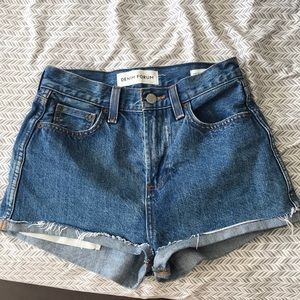 Aritzia. The Farrah cheeky short. Denim forum